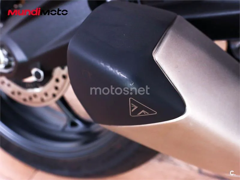 Triumph Street Triple – Vista 14