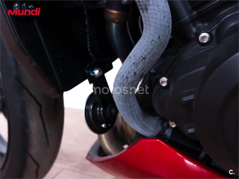 Triumph Street Triple – Vista 18