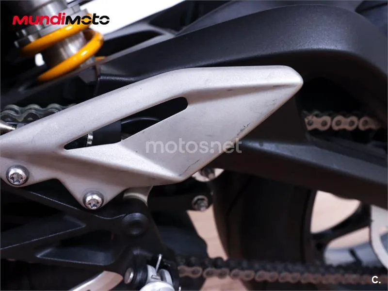 Triumph Street Triple – Vista 19