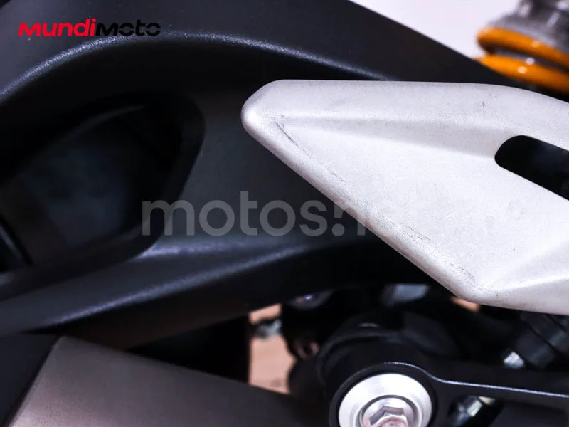 Triumph Street Triple - Vista 29
