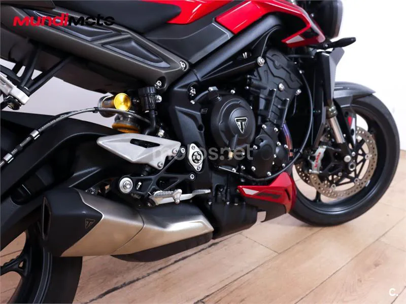 Triumph Street Triple – Vista 4