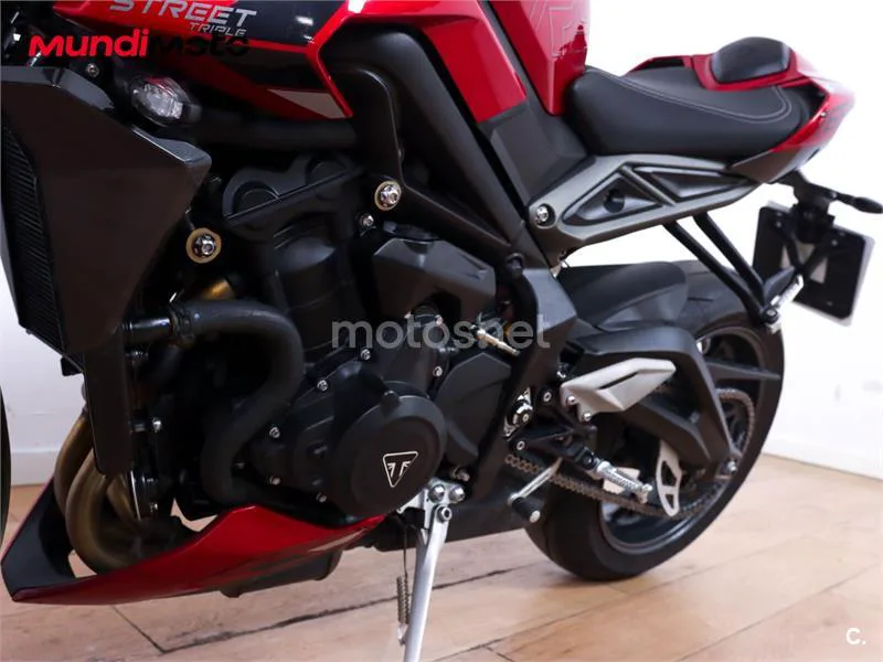 Triumph Street Triple – Vista 10