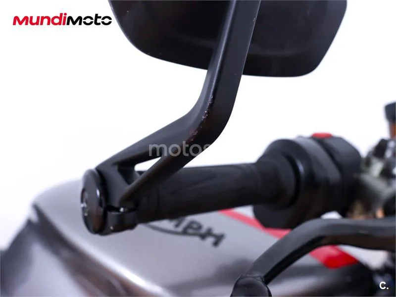 Triumph Street Triple – Vista 13