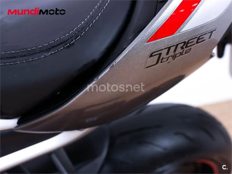 Triumph Street Triple – Vista 18