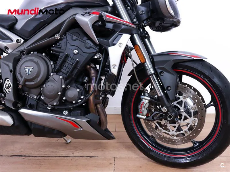 Triumph Street Triple – Vista 20
