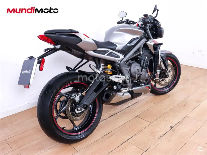 Triumph Street Triple – Vista 3