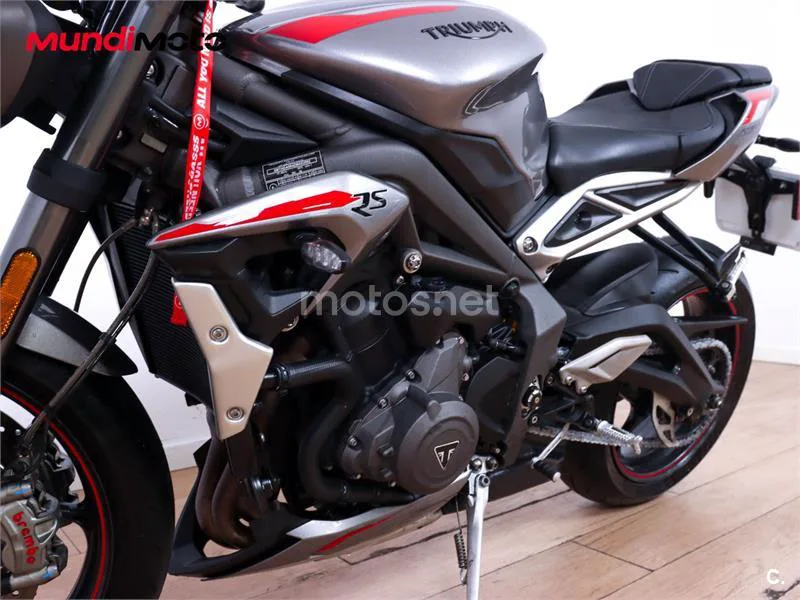 Triumph Street Triple – Vista 10