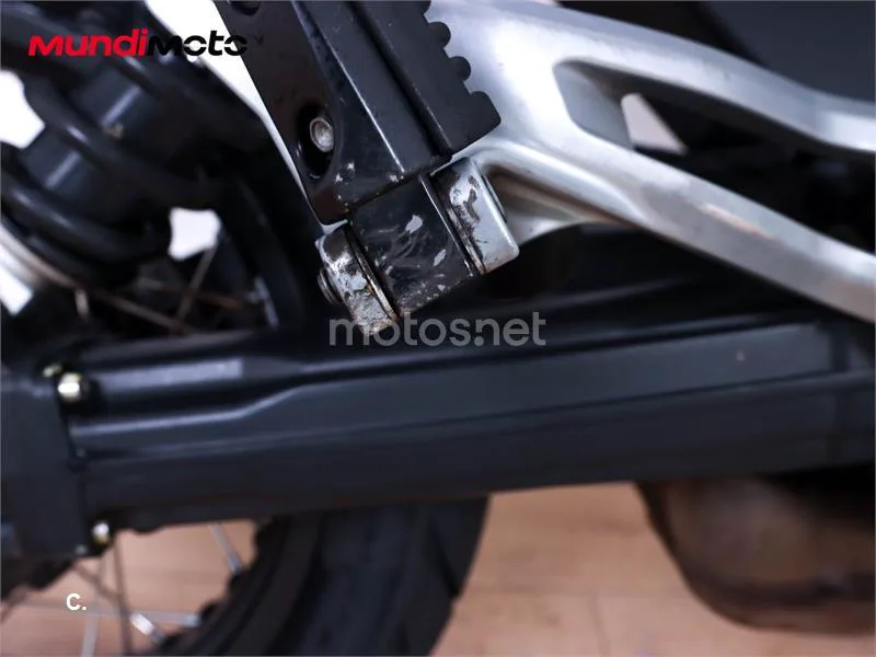 Moto Guzzi V85 TT – Vista 14