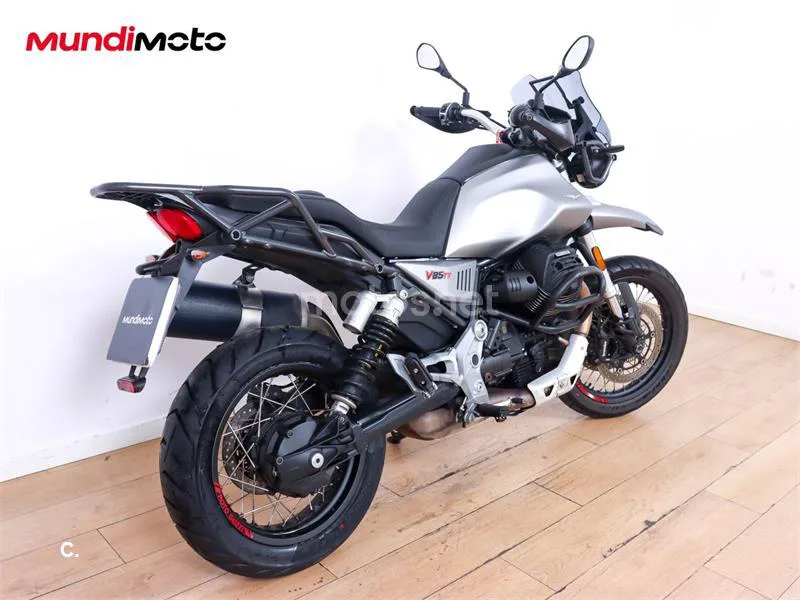 Moto Guzzi V85 TT – Vista 3