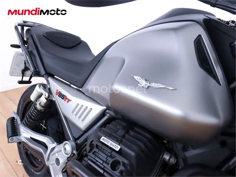 Moto Guzzi V85 TT – Vista 23
