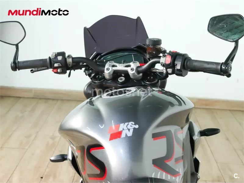 Triumph Street Triple – Vista 11