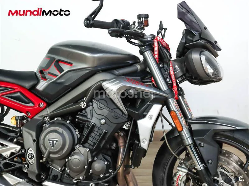 Triumph Street Triple – Vista 18