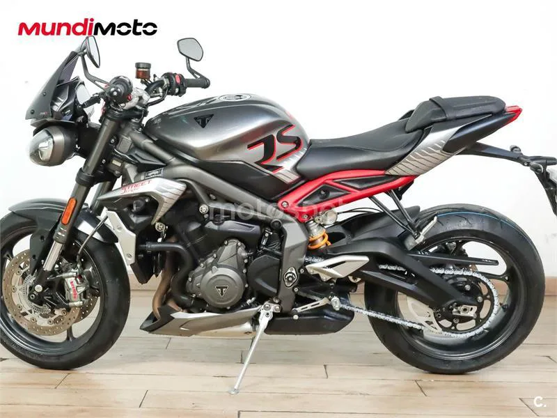Triumph Street Triple – Vista 6