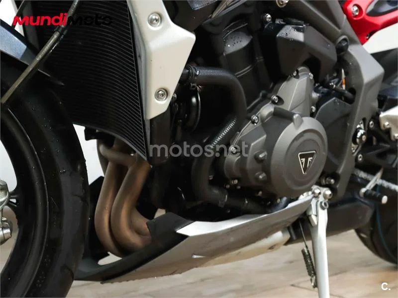 Triumph Street Triple – Vista 10