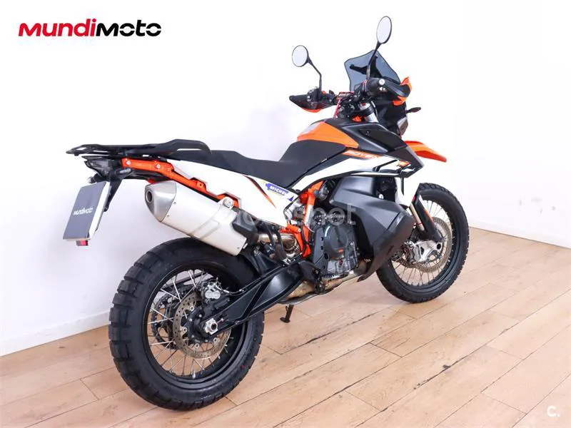 KTM 890 – Vista 3