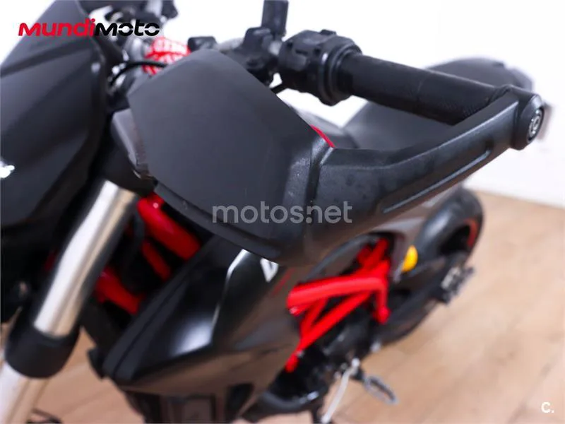 Ducati Hyperstrada – Vista 19