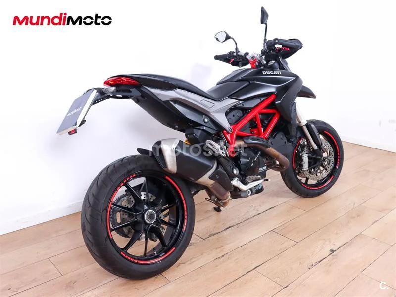 Ducati Hyperstrada – Vista 3