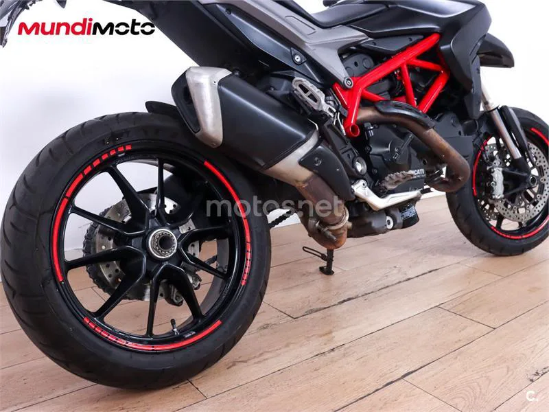 Ducati Hyperstrada – Vista 4
