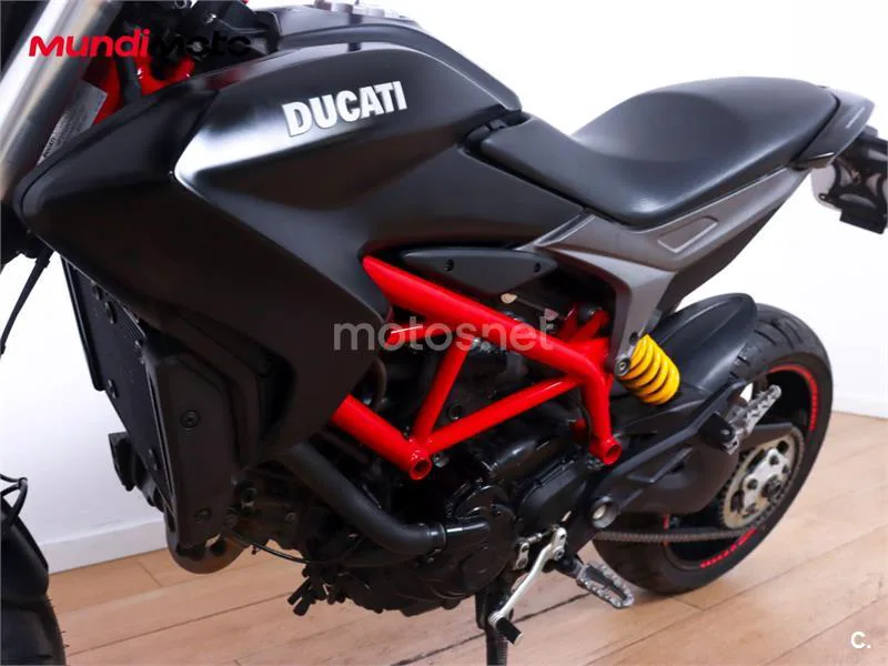 Ducati Hyperstrada – Vista 10