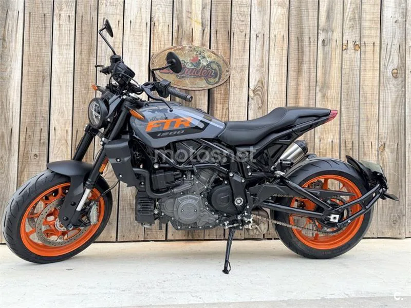 Indian FTR 1200 – Vista 13