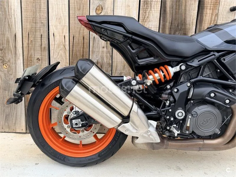 Indian FTR 1200 – Vista 16