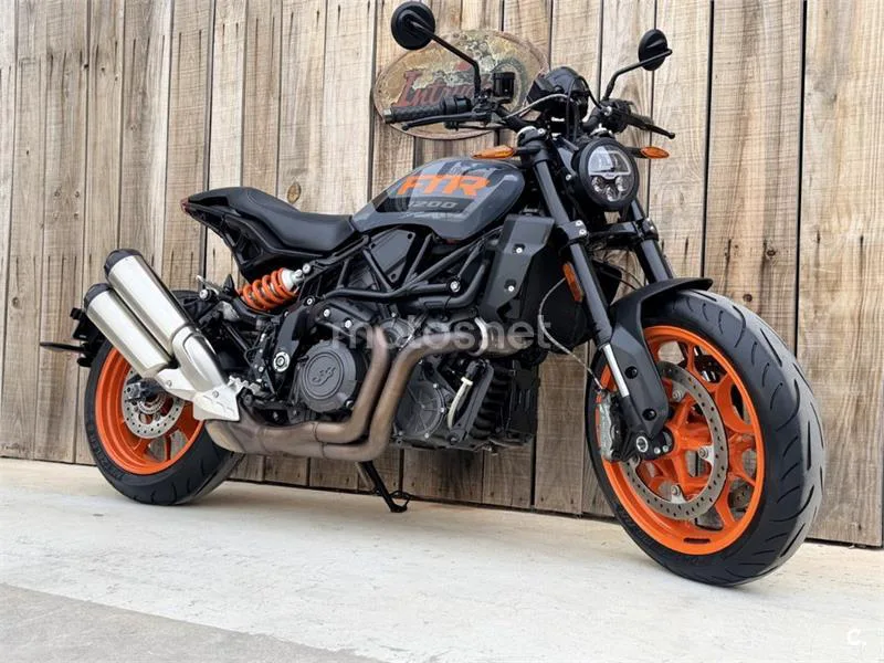 Indian FTR 1200 – Vista 20