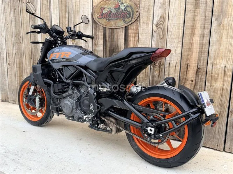 Indian FTR 1200 – Vista 5