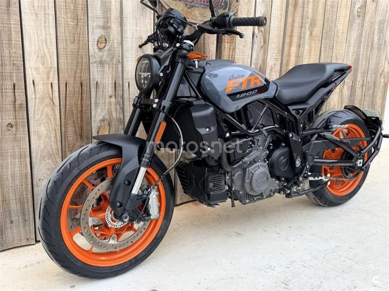 Indian FTR 1200 – Vista 7