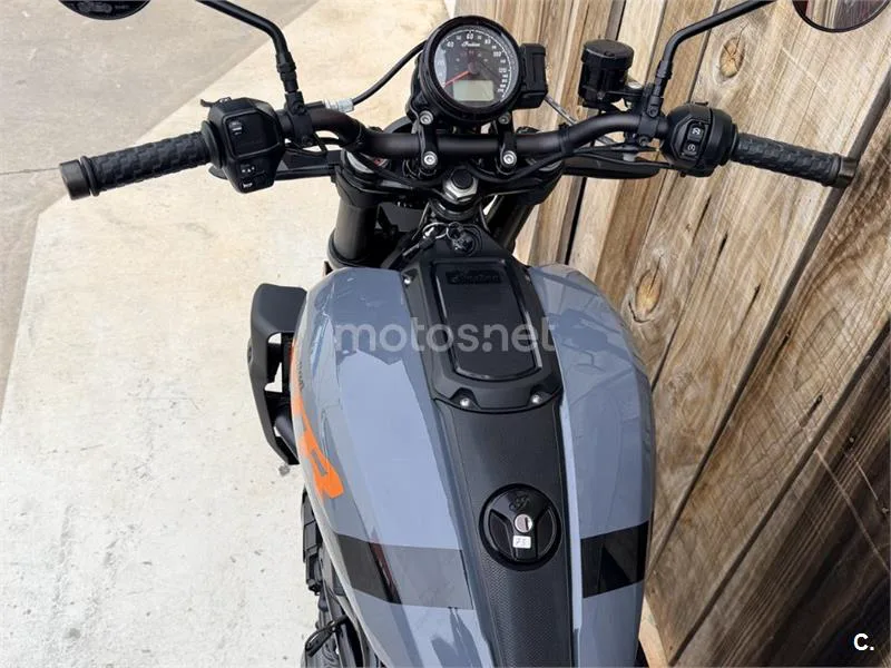 Indian FTR 1200 – Vista 10