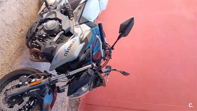 CFMOTO 650NK – Vista 8