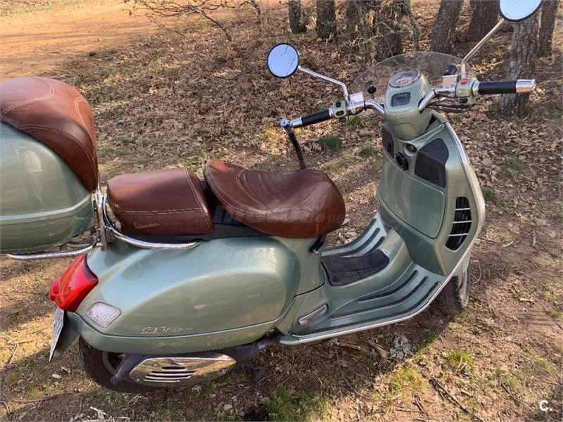 Vespa GTV 250 ie – Vista 4