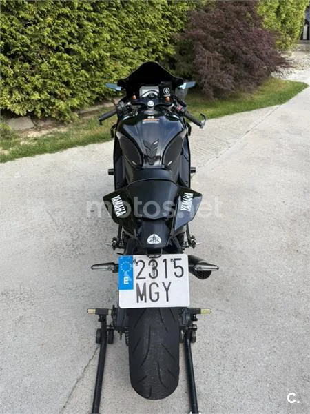 Yamaha R7 – Vista 5
