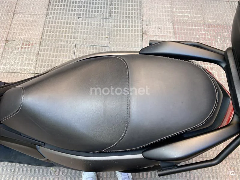 Yamaha NMAX – Vista 4