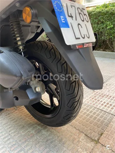 Yamaha NMAX – Vista 8