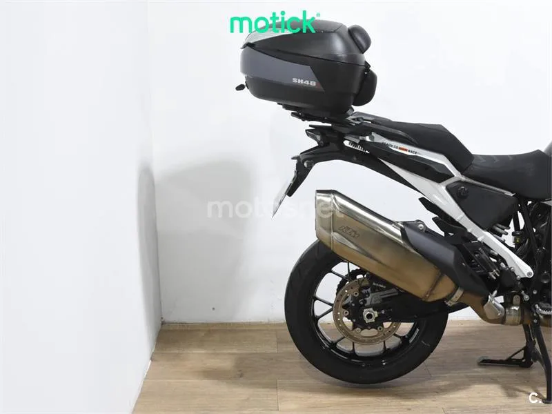 KTM 1290 Super Adventure – Vista 3