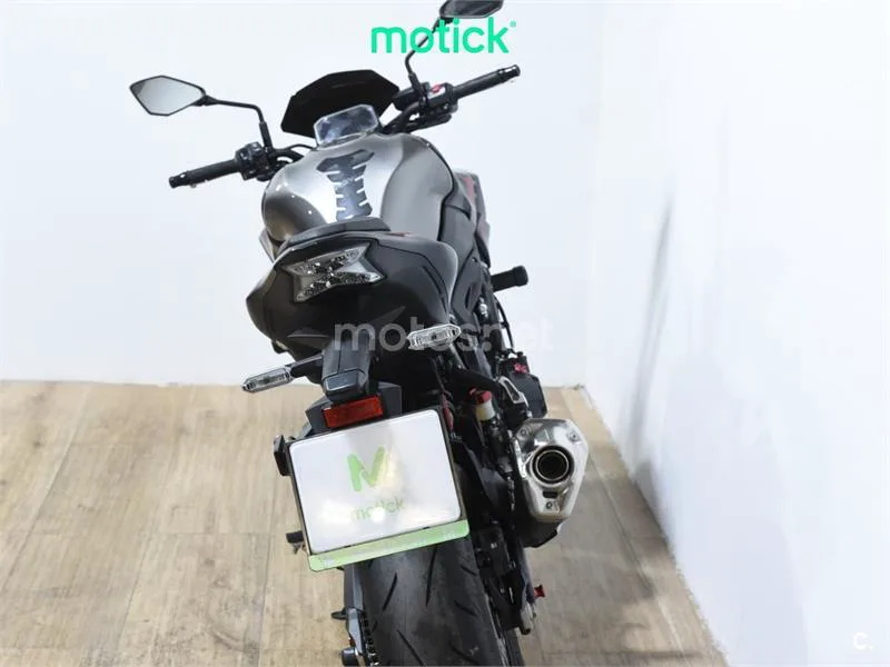 Kawasaki Z900 – Vista 6