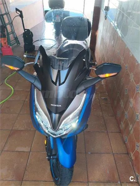 Honda Forza 350 – Vista 4