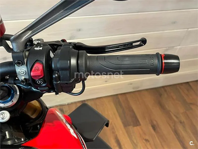 Ducati Streetfighter V4 – Vista 13