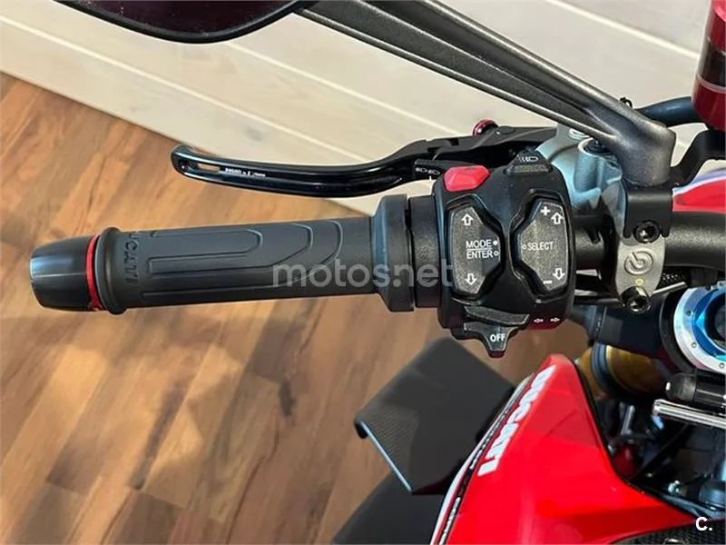 Ducati Streetfighter V4 – Vista 14