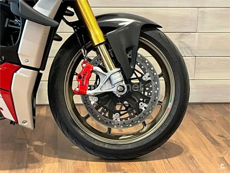 Ducati Streetfighter V4 – Vista 9