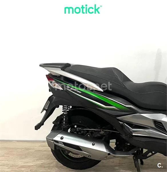 Kawasaki J125 – Vista 3