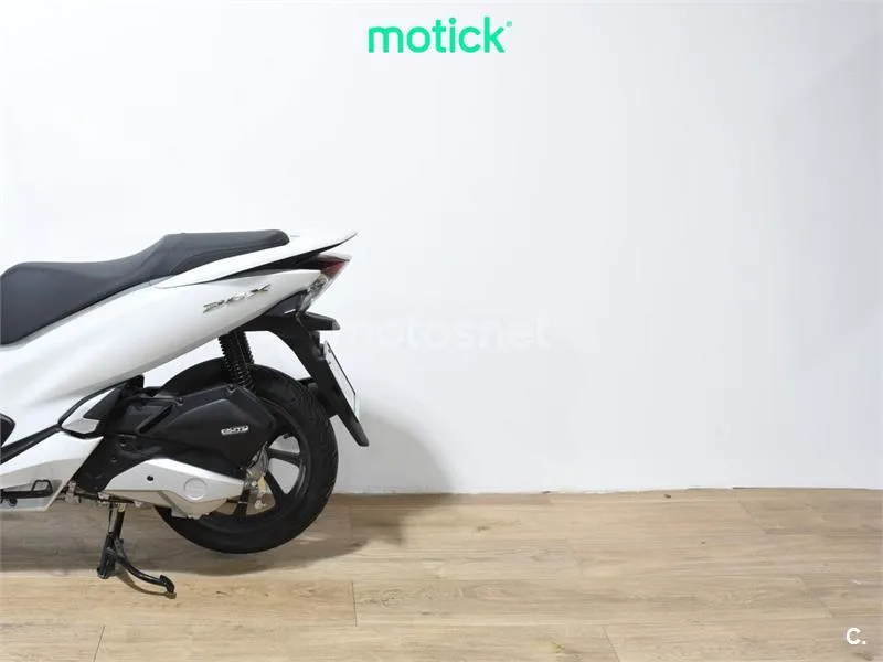 Honda PCX 125 – Vista 9