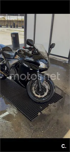 Honda CBR 500 R – Vista 4