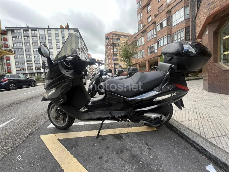 Piaggio X EVO 400 – Vista 2