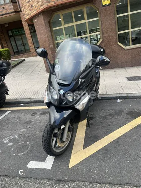 Piaggio X EVO 400 – Vista 3