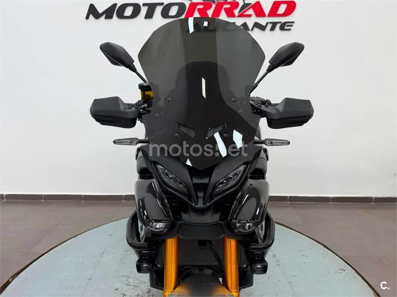 Yamaha Tracer 9 – Vista 19