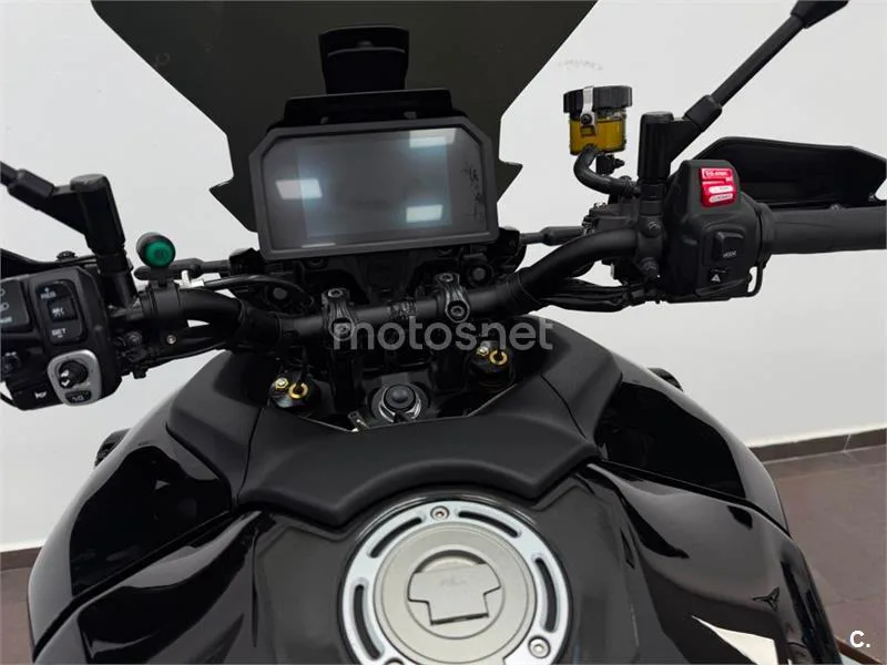 Yamaha Tracer 9 – Vista 8