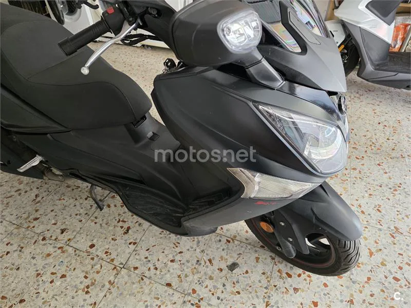 SYM Joymax 300 – Vista 3