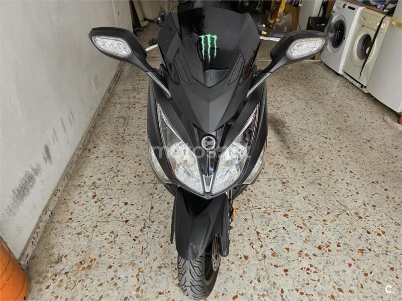 SYM Joymax 300 – Vista 6