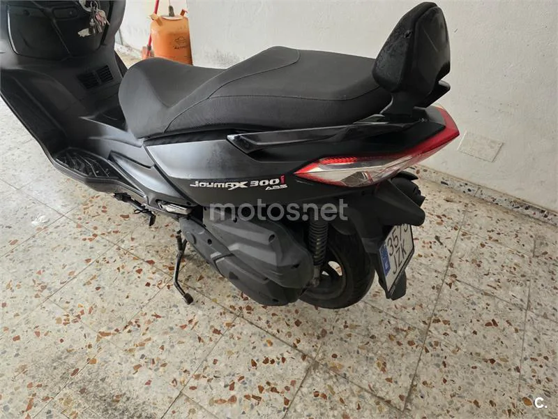 SYM Joymax 300 – Vista 8